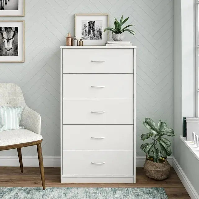 Classic Elegance: Five-Drawer Chest for Organized Living CN